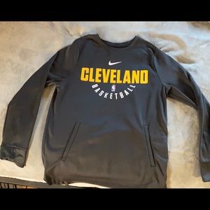 Nike Men’s Cleveland Cavaliers Crewneck Sweatshirt (Size M)